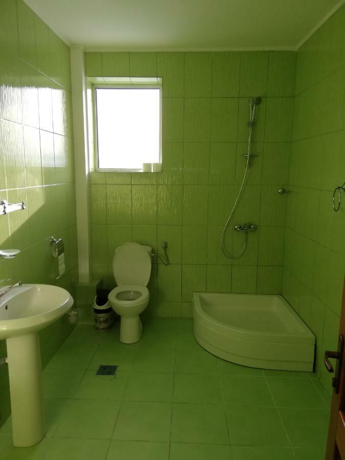 Pensiunea La Safari Targu Neamt Exterior foto